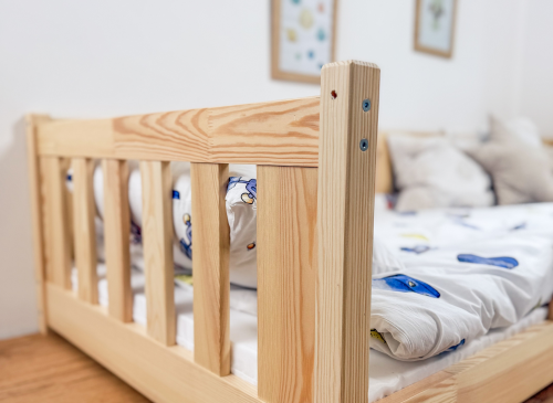 BELLA 90x190 borovicová dětská postel Montessori Lano Nábytek