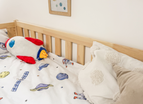 BELLA 90x190 borovicová dětská postel Montessori Lano Nábytek