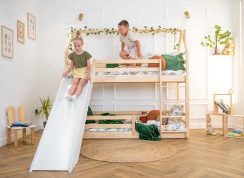 PLAY 80x180 borovicová patrová postel domečková se skluzavkou Lano Nábytek