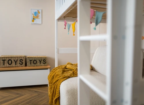 MIA 80x180 bílá vyvýšená jednolůžková dětská postel Lano Nábytek