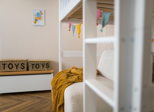 MIA 90x200 bílá vyvýšená jednolůžková dětská postel Lano Nábytek