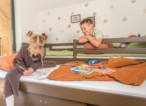 SENSO 90x180 tmavá čokoláda dětská postel Lano Nábytek